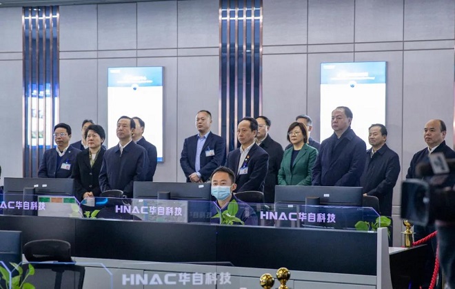 湖南省委书记许达哲一行考察万象城wanxiangcheng(中国)2.jpg 湖南省委书记许达哲一行考察万象城wanxiangcheng(中国)2.jpg